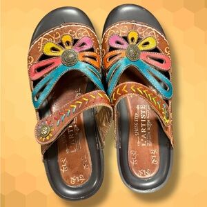 L’artiste Spring Step Multicolored Closed Toe Sandals